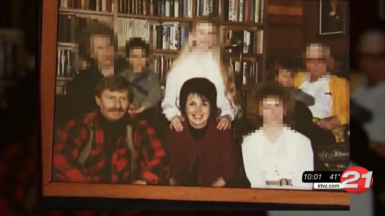 Rod and Lois Houser, slain in 1987, with family 