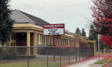 Signs of Support: Message boards across Central Oregon spreading love following tragedy